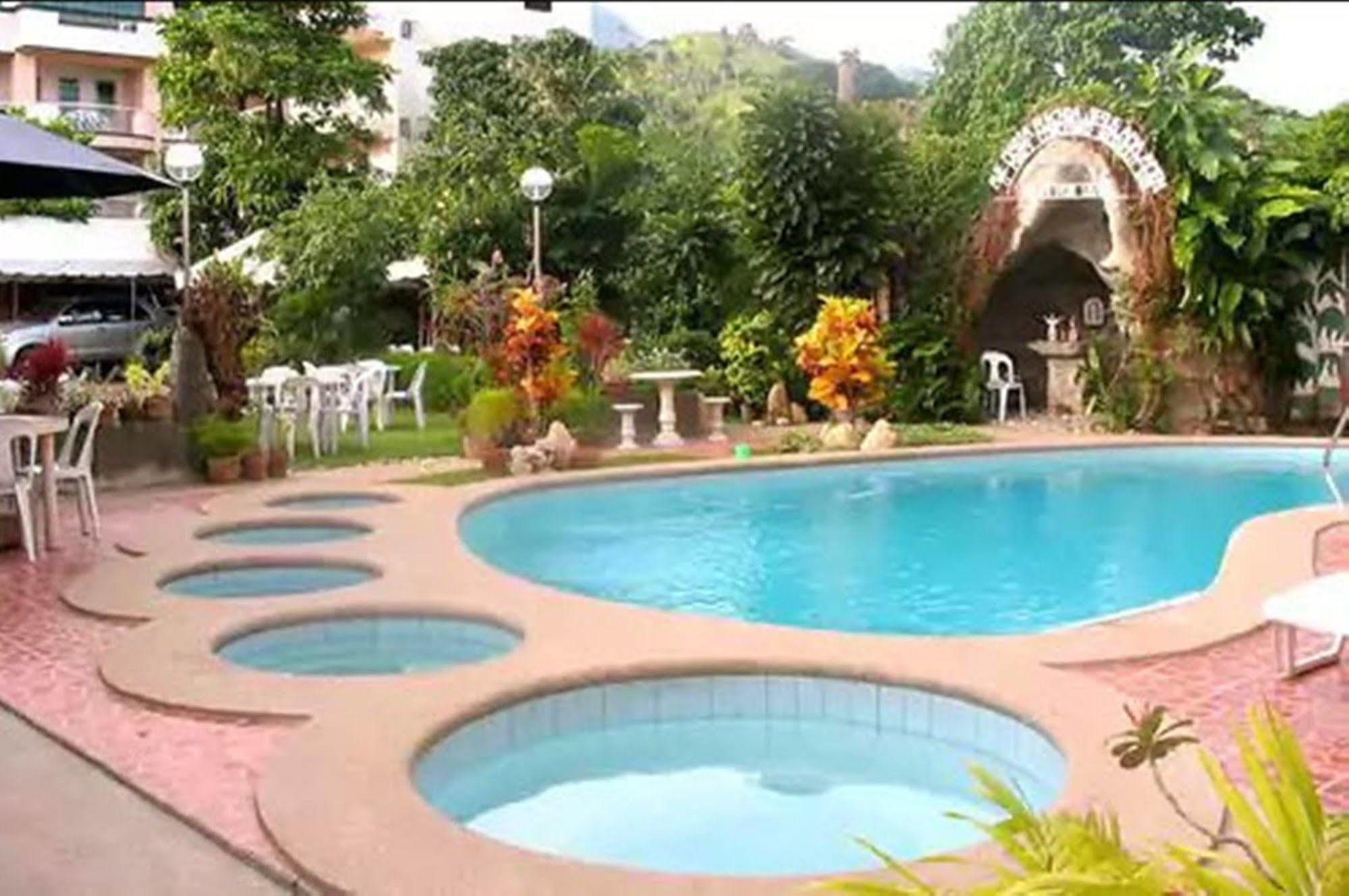 Apartelle De Francesca Puerto Galera Ngoại thất bức ảnh