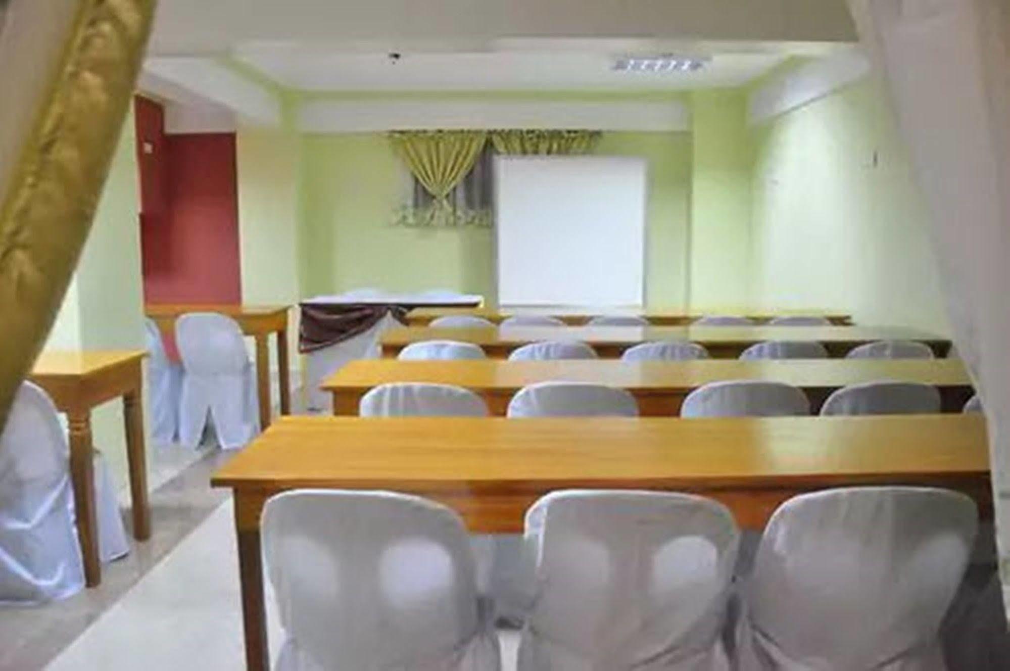 Apartelle De Francesca Puerto Galera Ngoại thất bức ảnh
