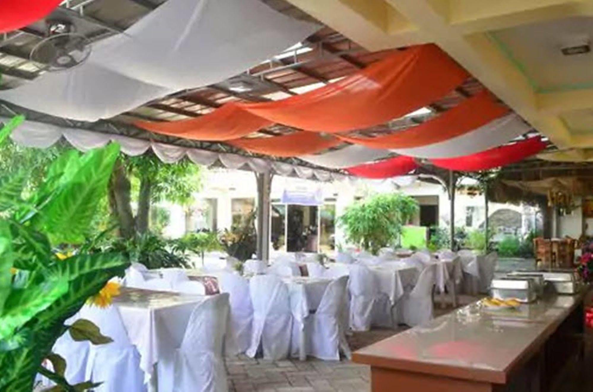 Apartelle De Francesca Puerto Galera Ngoại thất bức ảnh