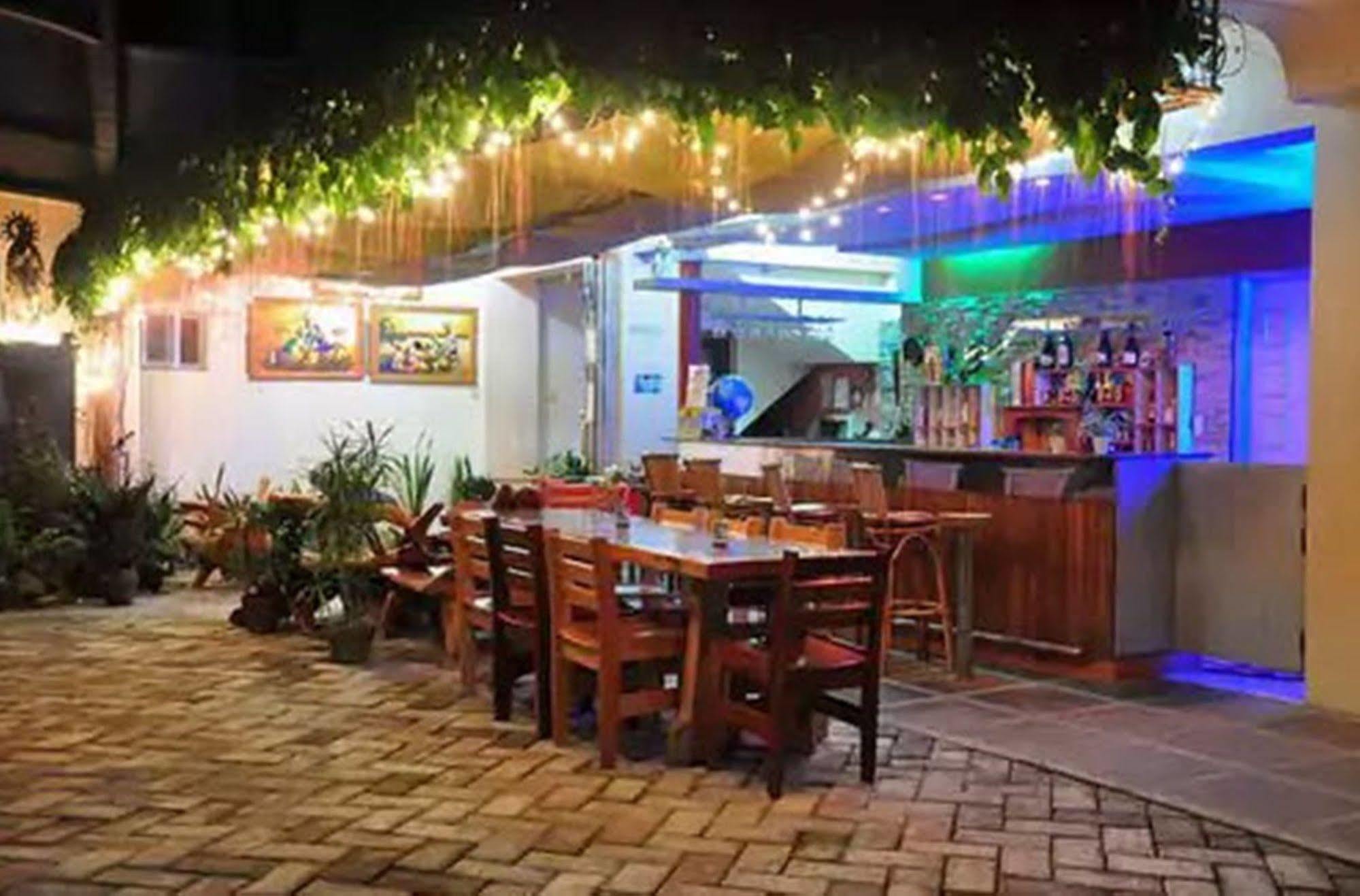 Apartelle De Francesca Puerto Galera Ngoại thất bức ảnh